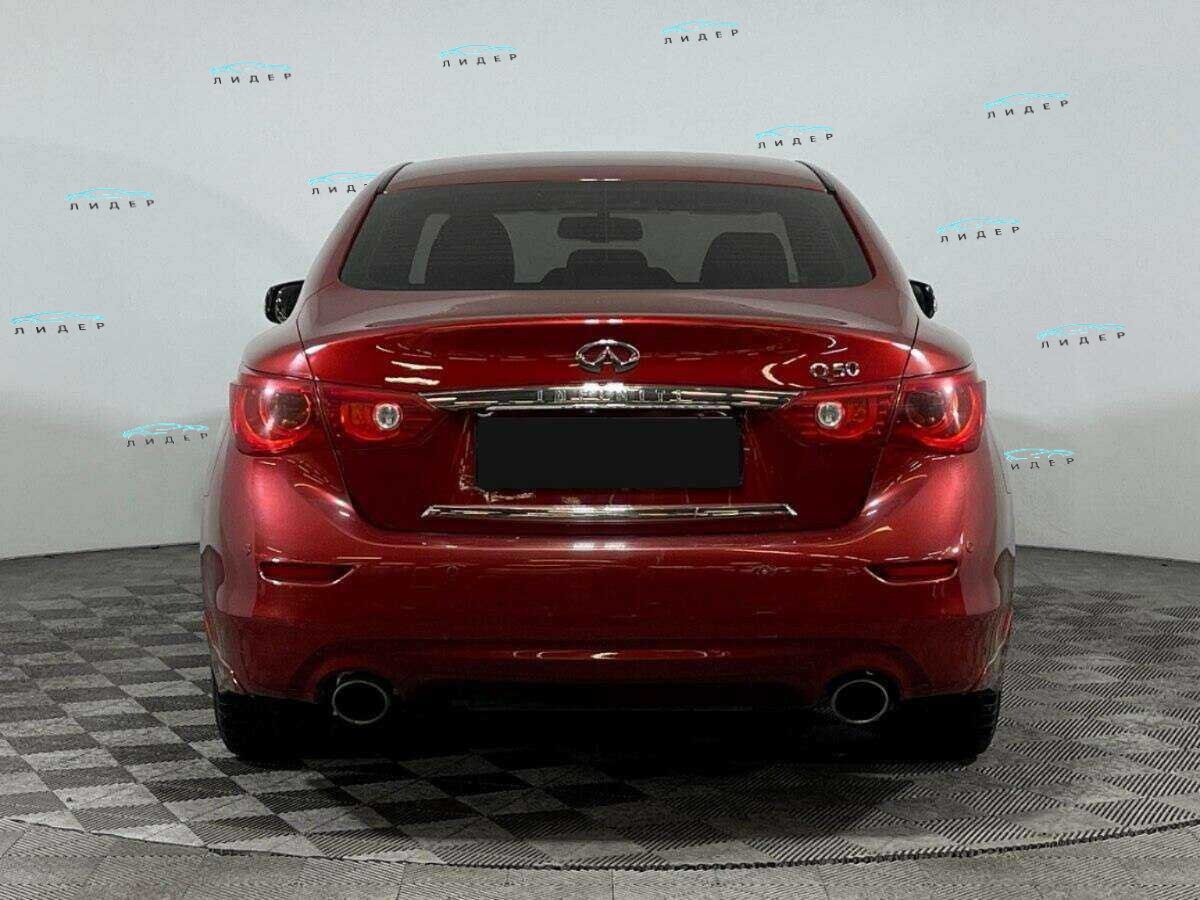 Б/У Инфинити К50 2015 года. Фото: #4