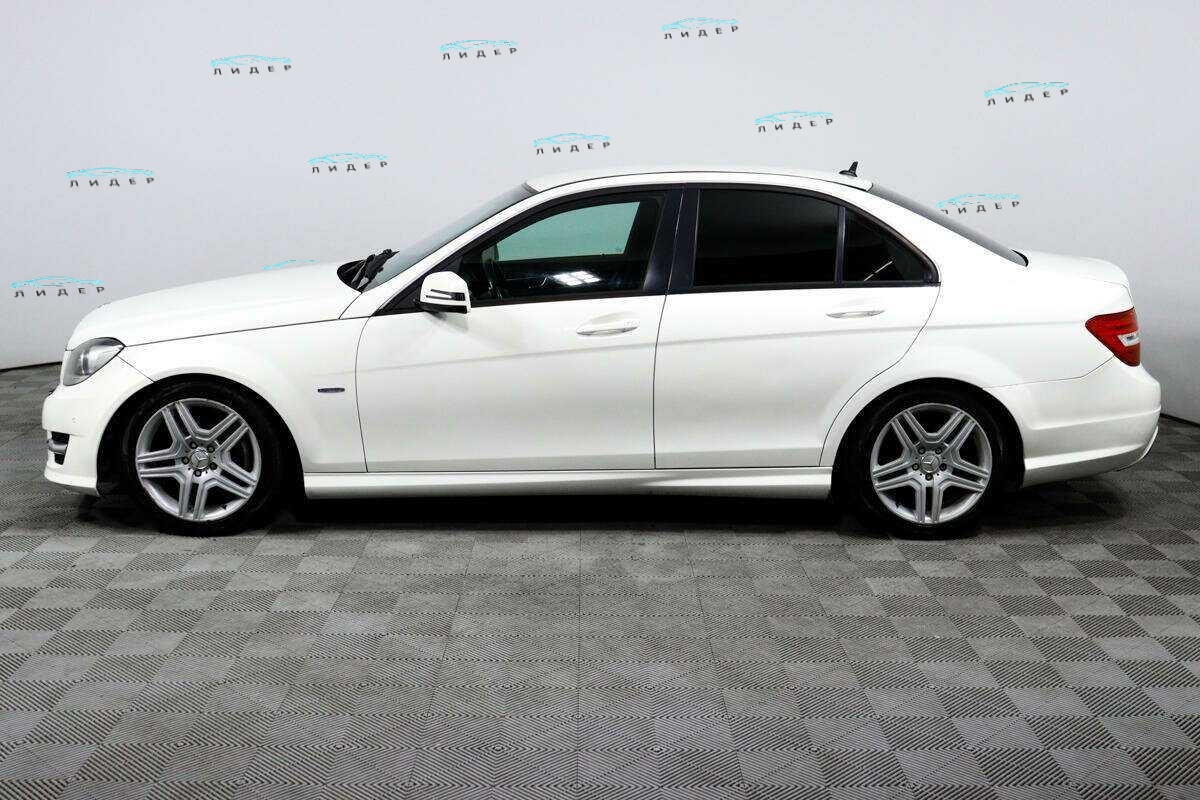 Б/У Мерседес-Бенц Ц-Класс 2011 года. Фото: #7