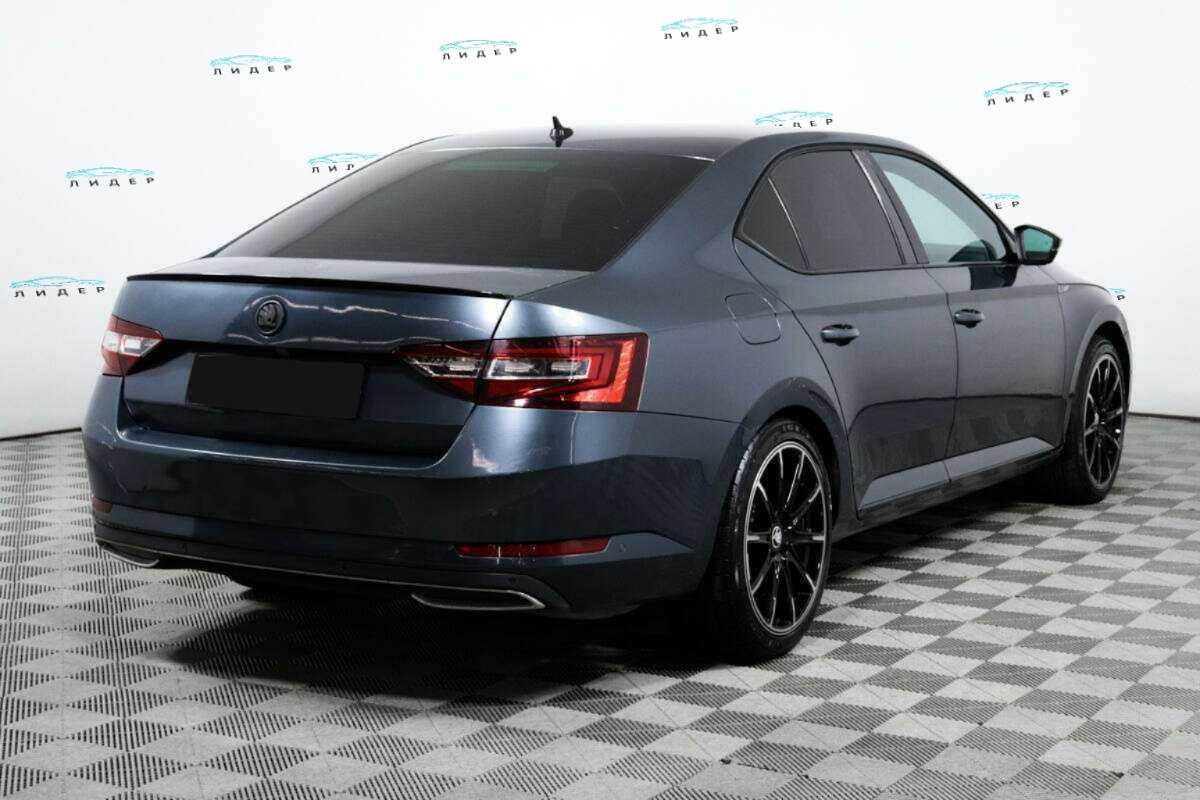 Б/У Шкода Суперб 2017 года. Фото: #4