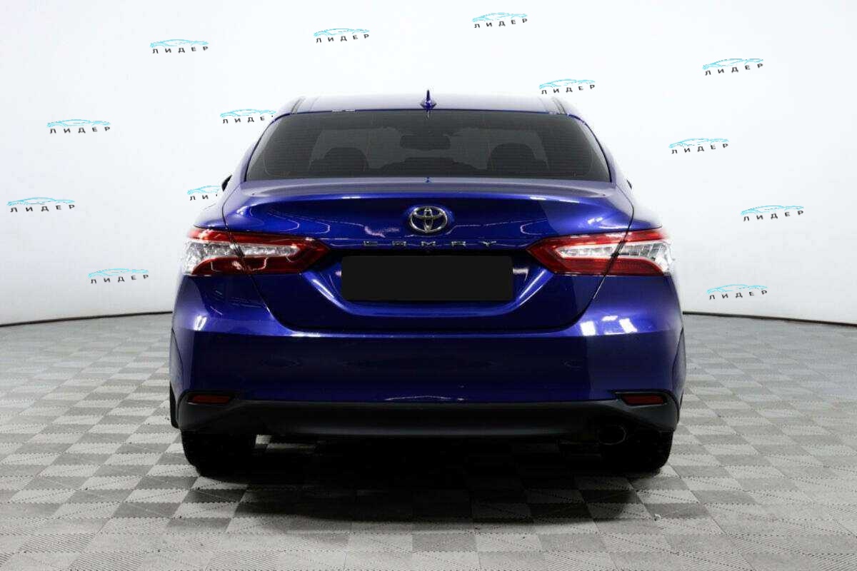 Б/У Тойота Камри 2021 года. Фото: #5