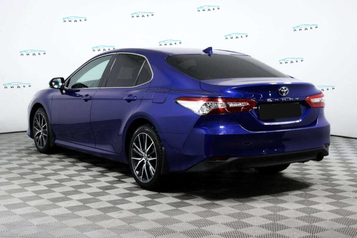 Б/У Тойота Камри 2021 года. Фото: #6