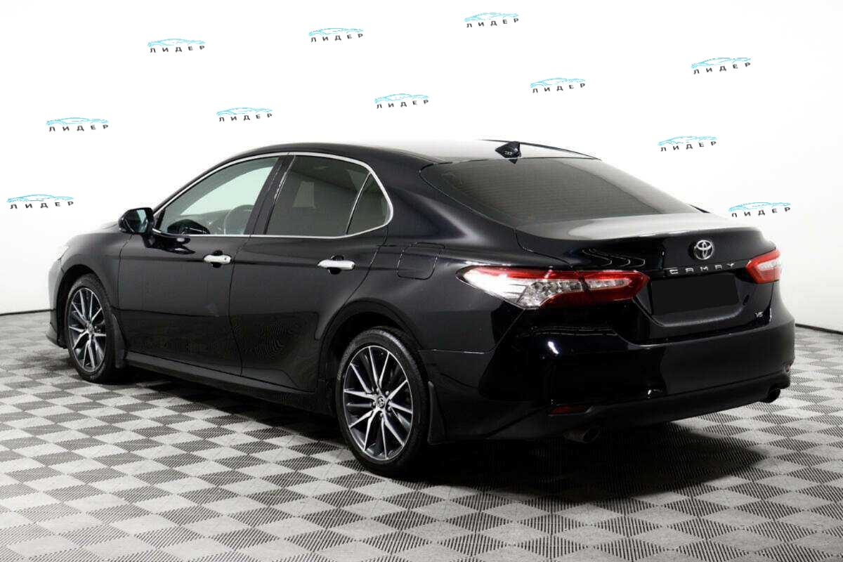 Б/У Тойота Камри 2021 года. Фото: #6