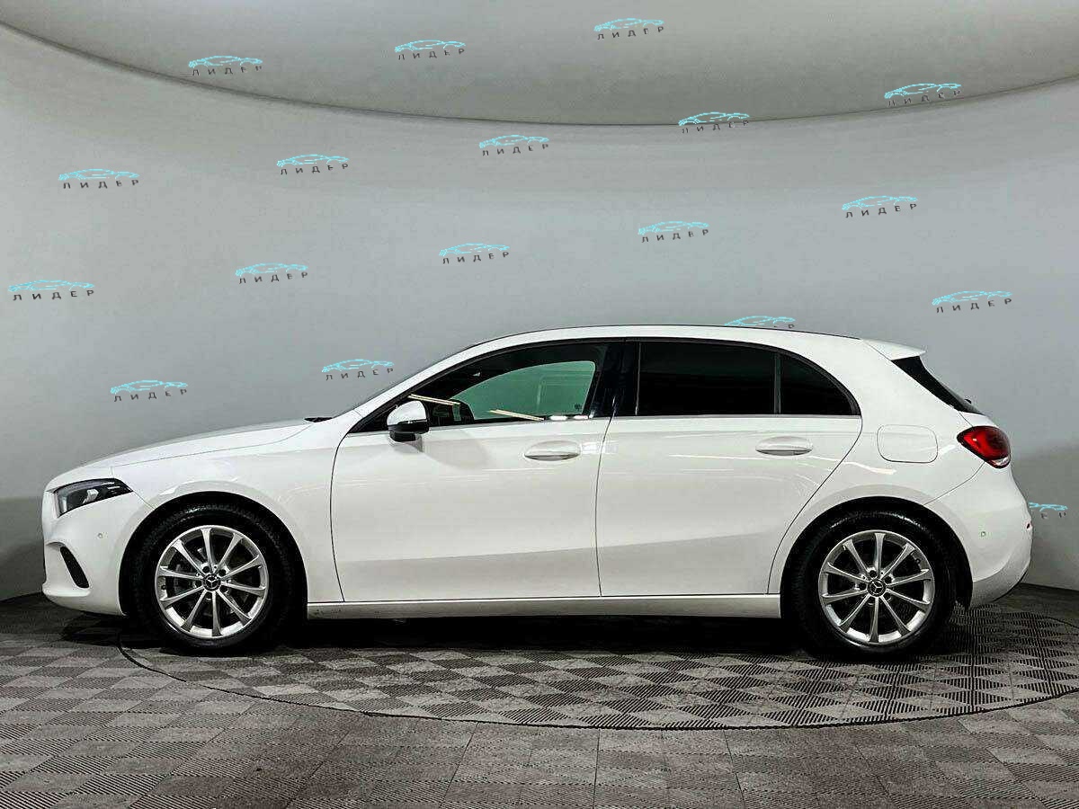 Б/У Мерседес-Бенц А-Класс 2018 года. Фото: #7