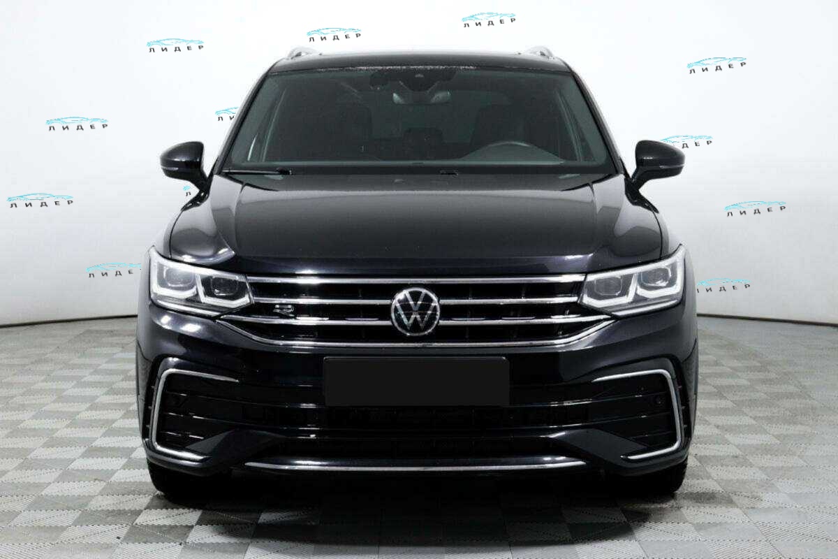 Б/У Фольксваген Тигуан 2021 года. Фото: #1