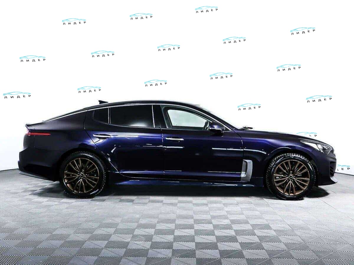 Б/У Киа Стингер 2019 года. Фото: #3