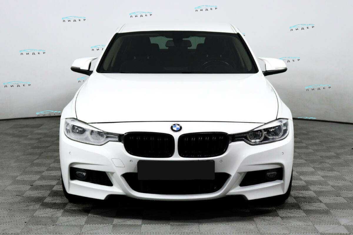 Б/У БМВ 3 серии 2016 года. Фото: #1