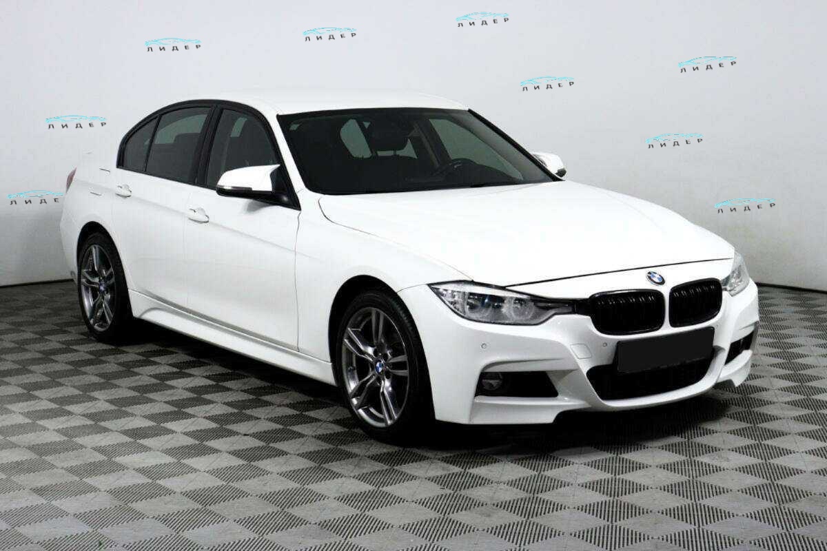 Б/У БМВ 3 серии 2016 года. Фото: #2