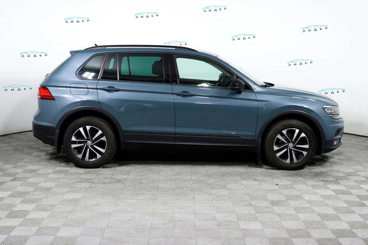 Б/У Фольксваген Тигуан 2020 года. Фото: #3