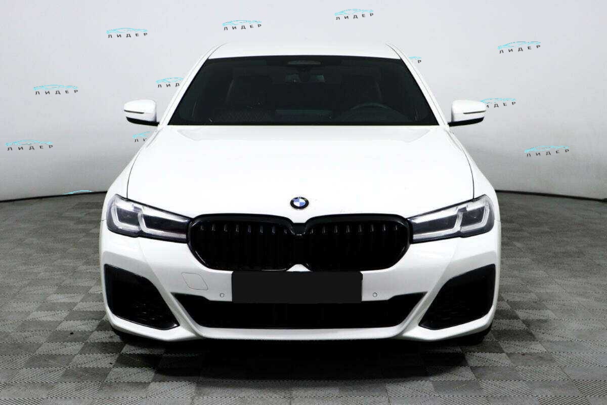 Б/У БМВ 5 серии 2020 года. Фото: #1