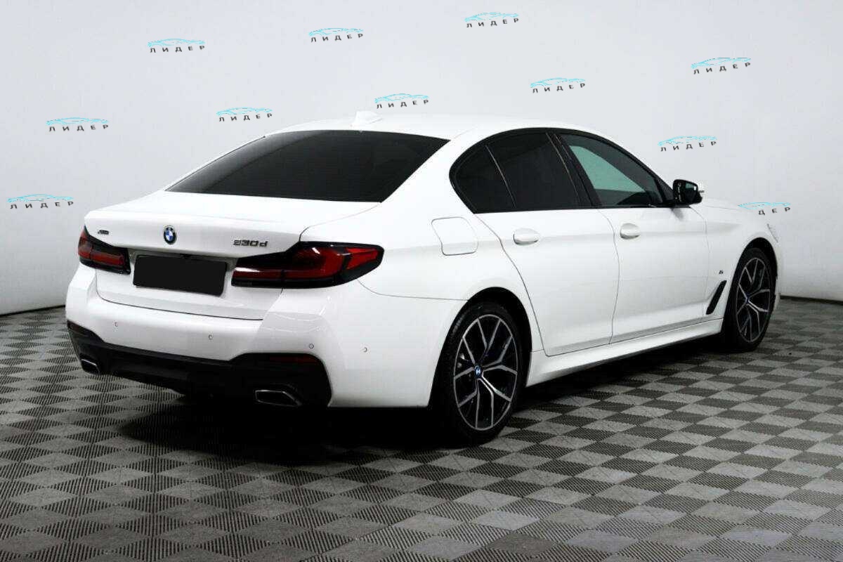 Б/У БМВ 5 серии 2020 года. Фото: #4