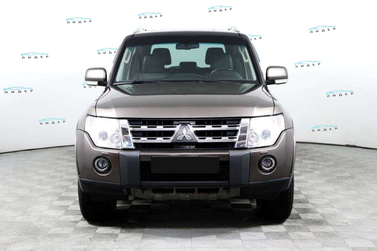 Б/У Митсубиши Паджеро 2008 года. Фото: #1