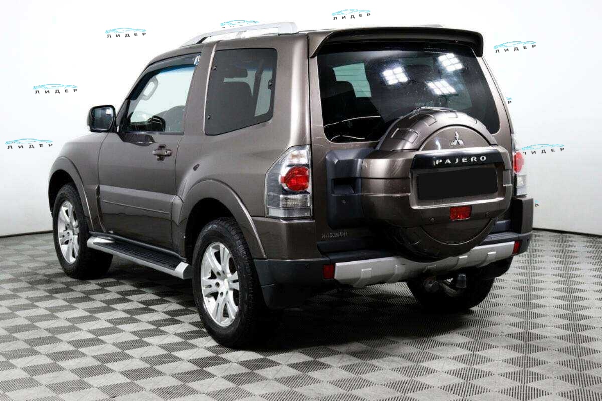 Б/У Митсубиши Паджеро 2008 года. Фото: #6
