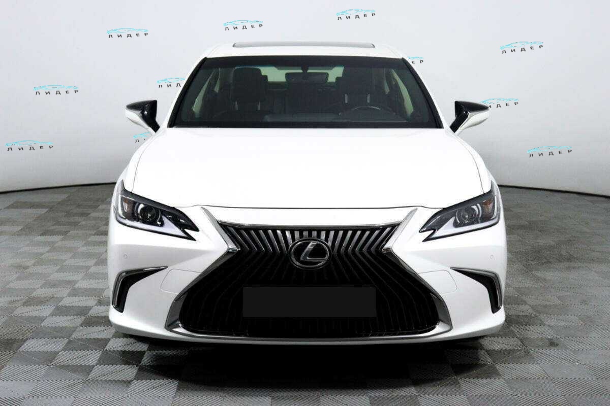 Б/У Лексус ЕС 2021 года. Фото: #1