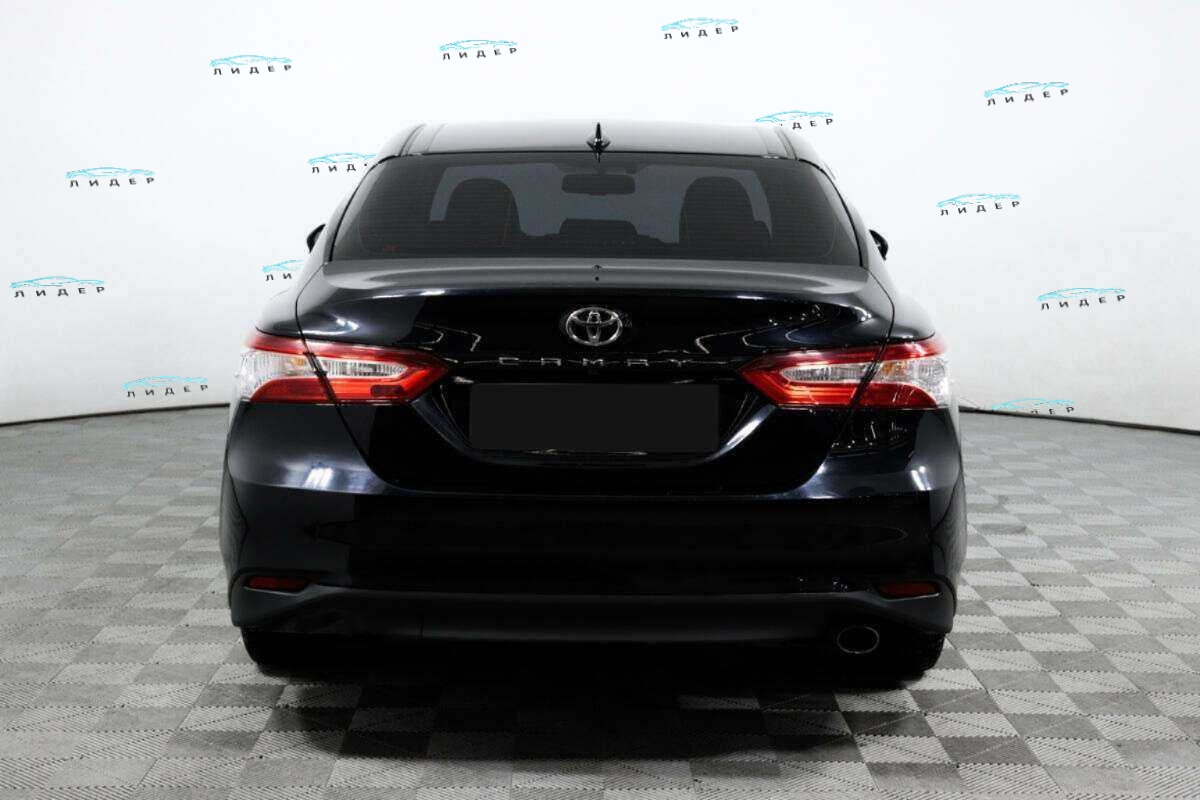 Б/У Тойота Камри 2019 года. Фото: #5
