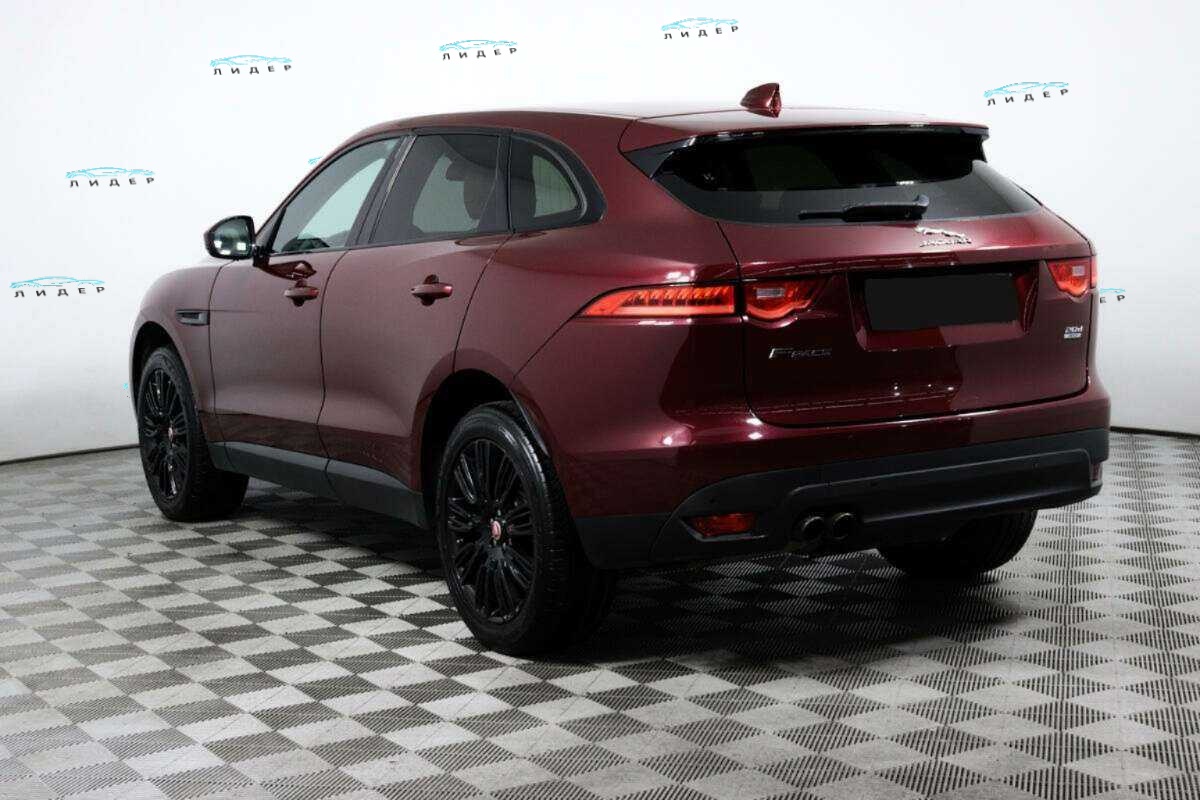 Б/У Ягуар Ф-Пэйс 2016 года. Фото: #6