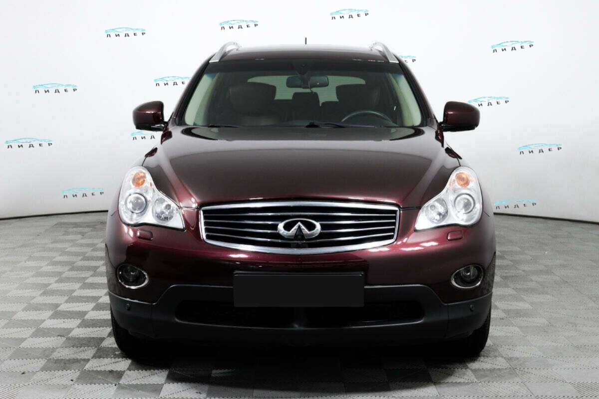 Б/У Инфинити К-Икс50 2014 года. Фото: #1