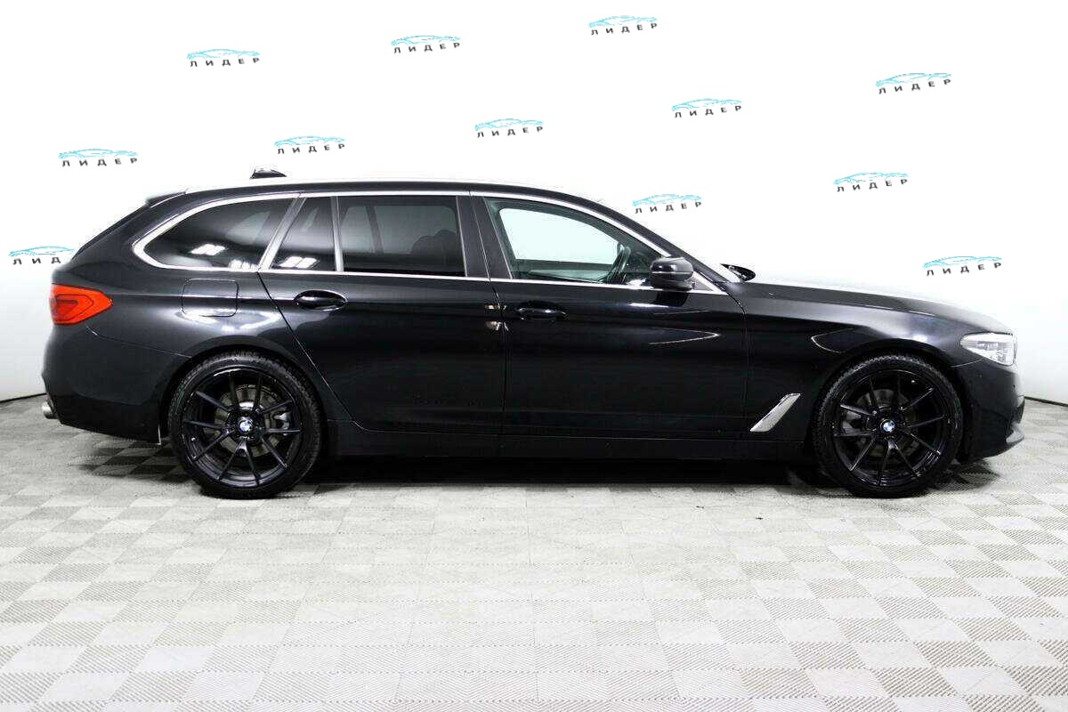 Б/У БМВ 5 серии 2019 года. Фото: #3