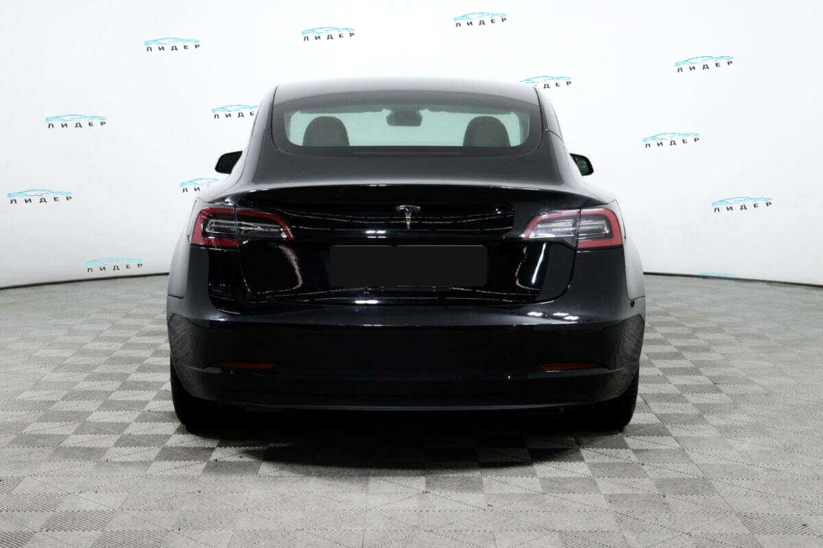 Б/У Тесла Модел 3 2021 года. Фото: #5