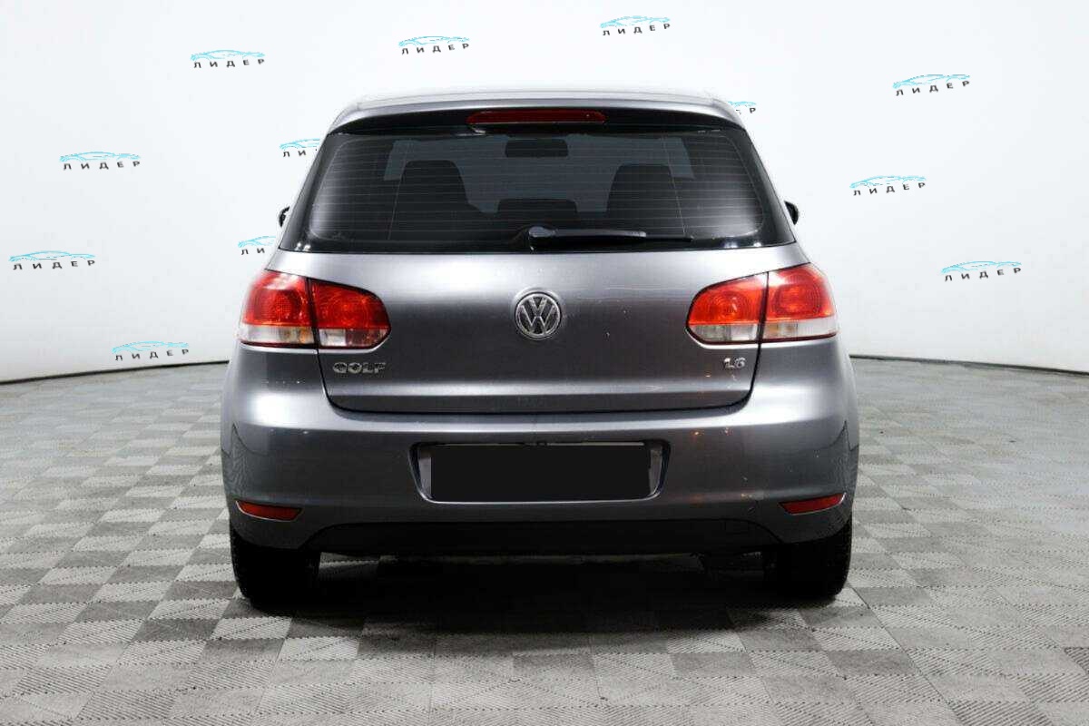 Б/У Фольксваген Гольф 2010 года. Фото: #4