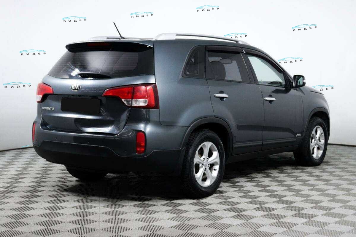 Б/У Киа Соренто 2013 года. Фото: #4