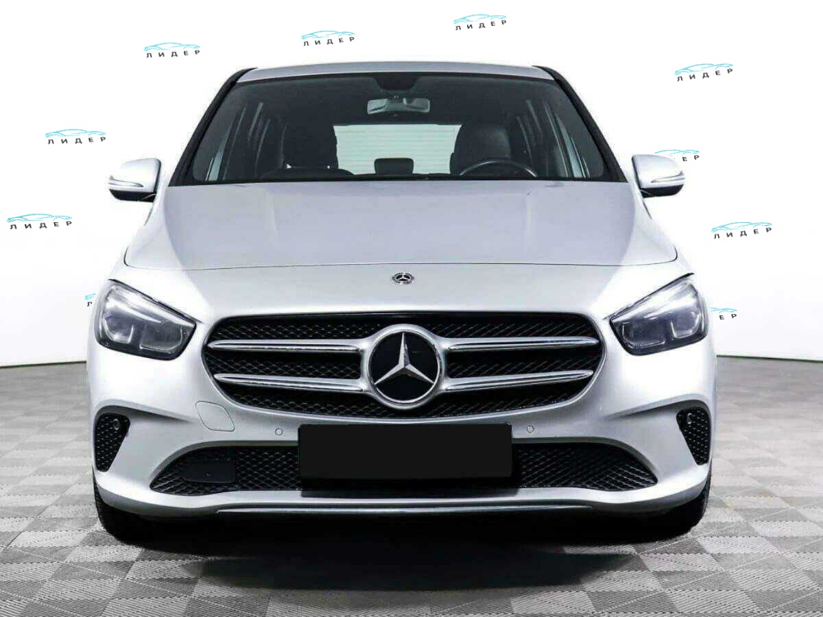 Б/У Мерседес-Бенц Б-Класс 2018 года. Фото: #1