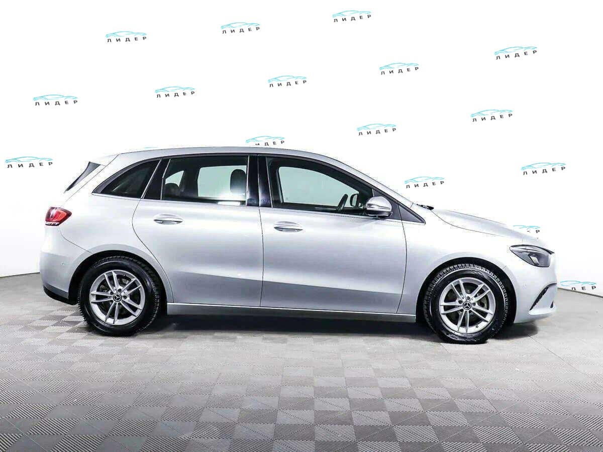 Б/У Мерседес-Бенц Б-Класс 2018 года. Фото: #3