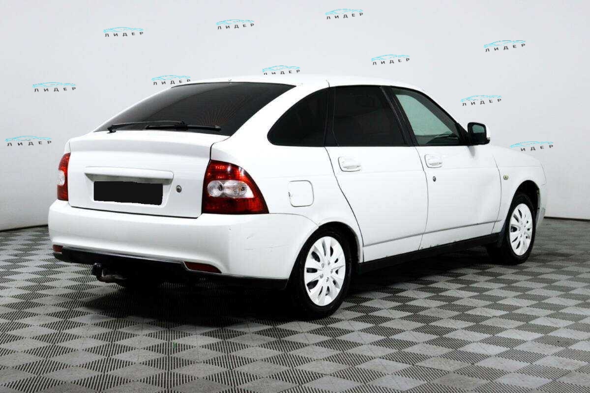 Б/У Лада (ВАЗ) Приора 2011 года. Фото: #4