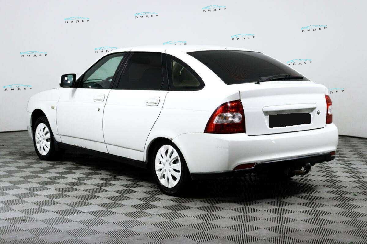 Б/У Лада (ВАЗ) Приора 2011 года. Фото: #5