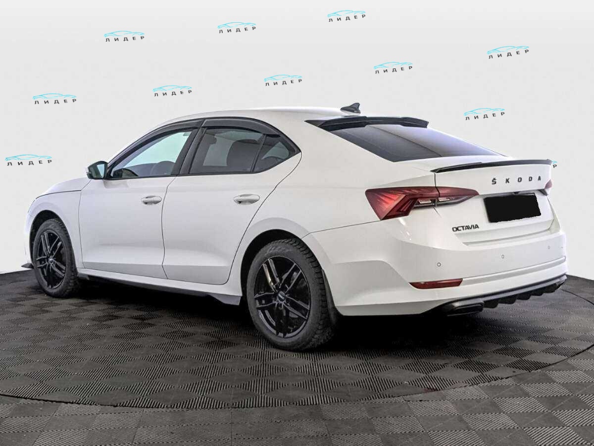 Б/У Шкода Октавия 2021 года. Фото: #5