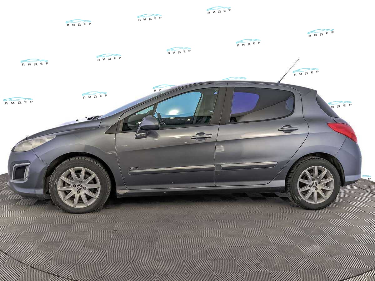 Б/У Пежо 308 2011 года. Фото: #7