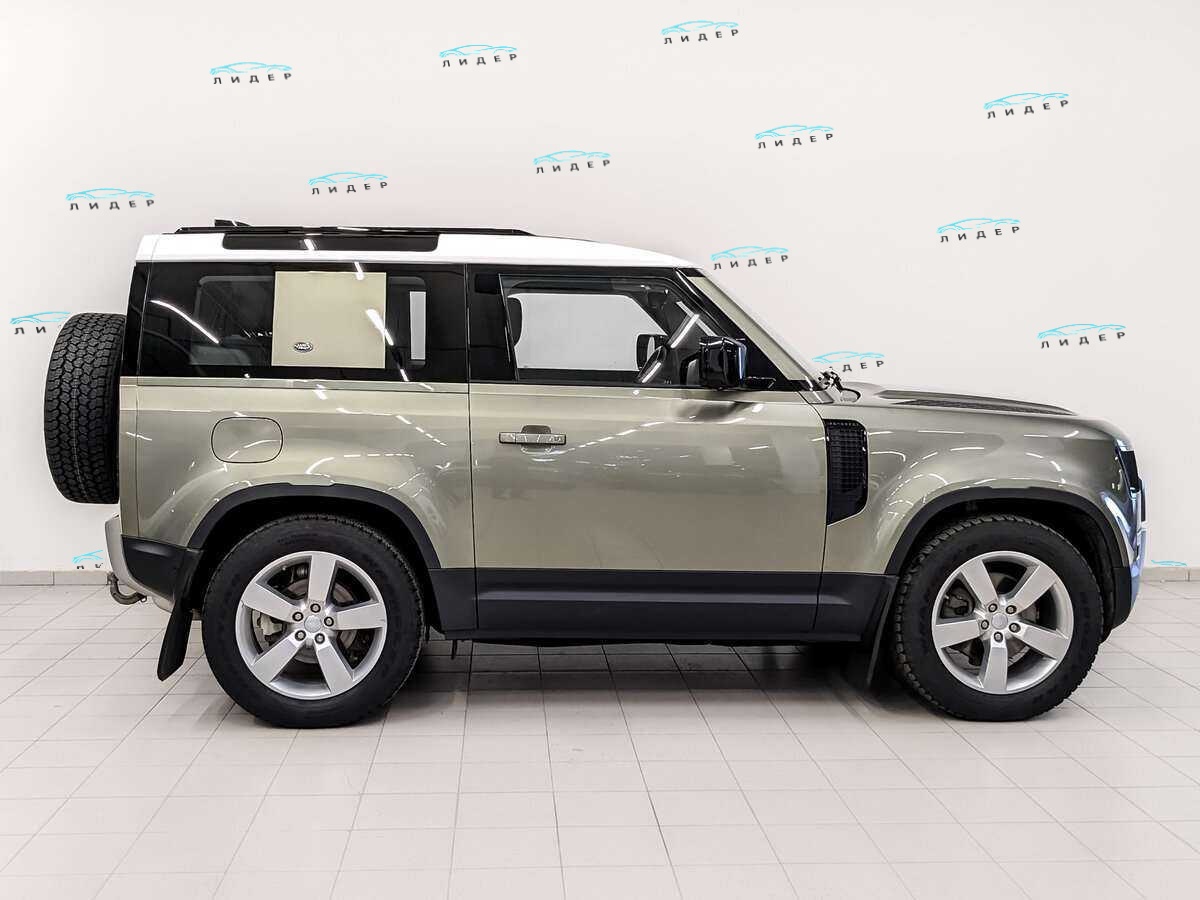 Б/У Лэнд Ровер Дефендер 2021 года. Фото: #3