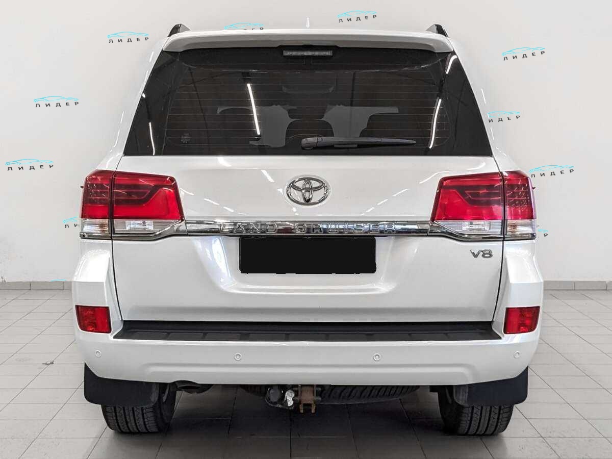 Б/У Тойота Лэнд Крузер 2017 года. Фото: #5