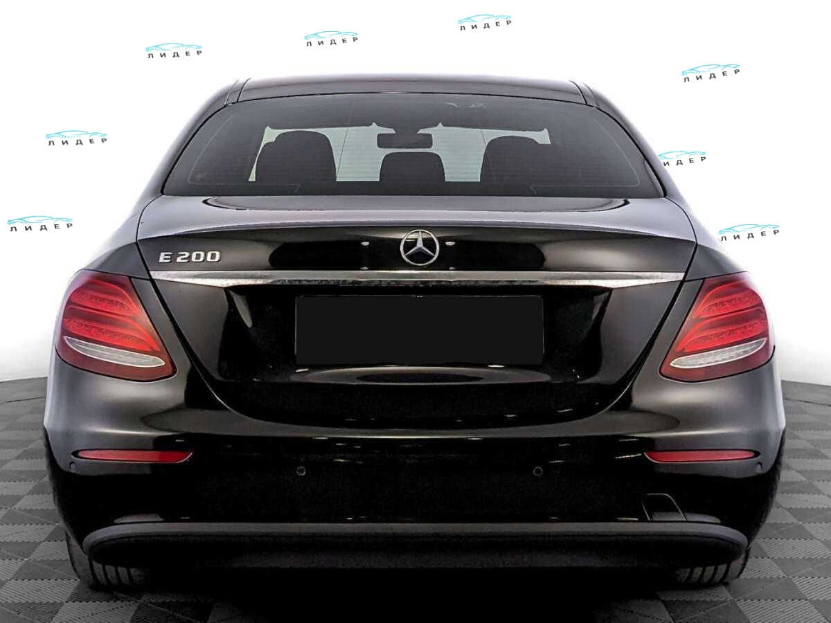 Б/У Мерседес-Бенц Е-Класс 2018 года. Фото: #5