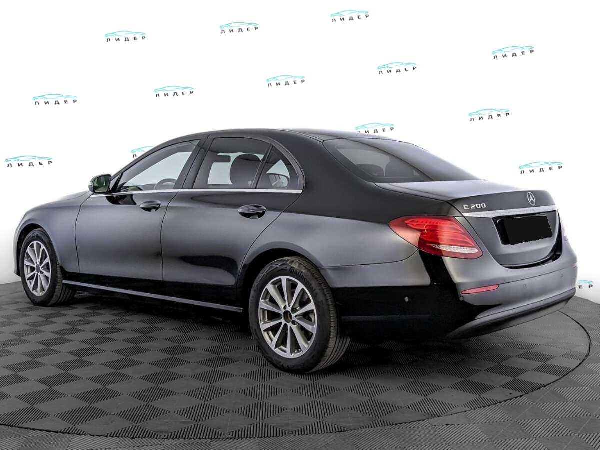 Б/У Мерседес-Бенц Е-Класс 2018 года. Фото: #6