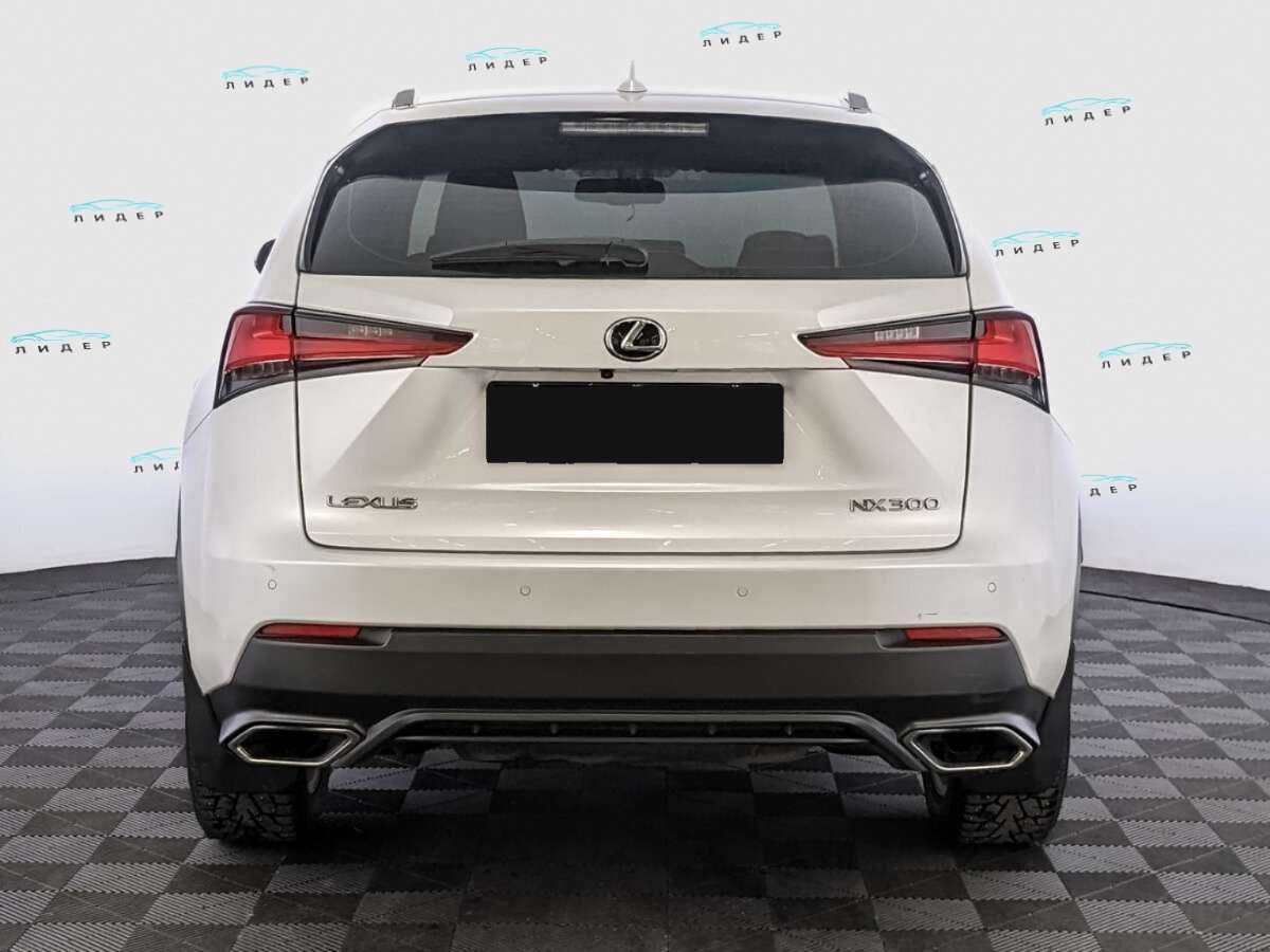 Б/У Лексус Н-Икс 2021 года. Фото: #5