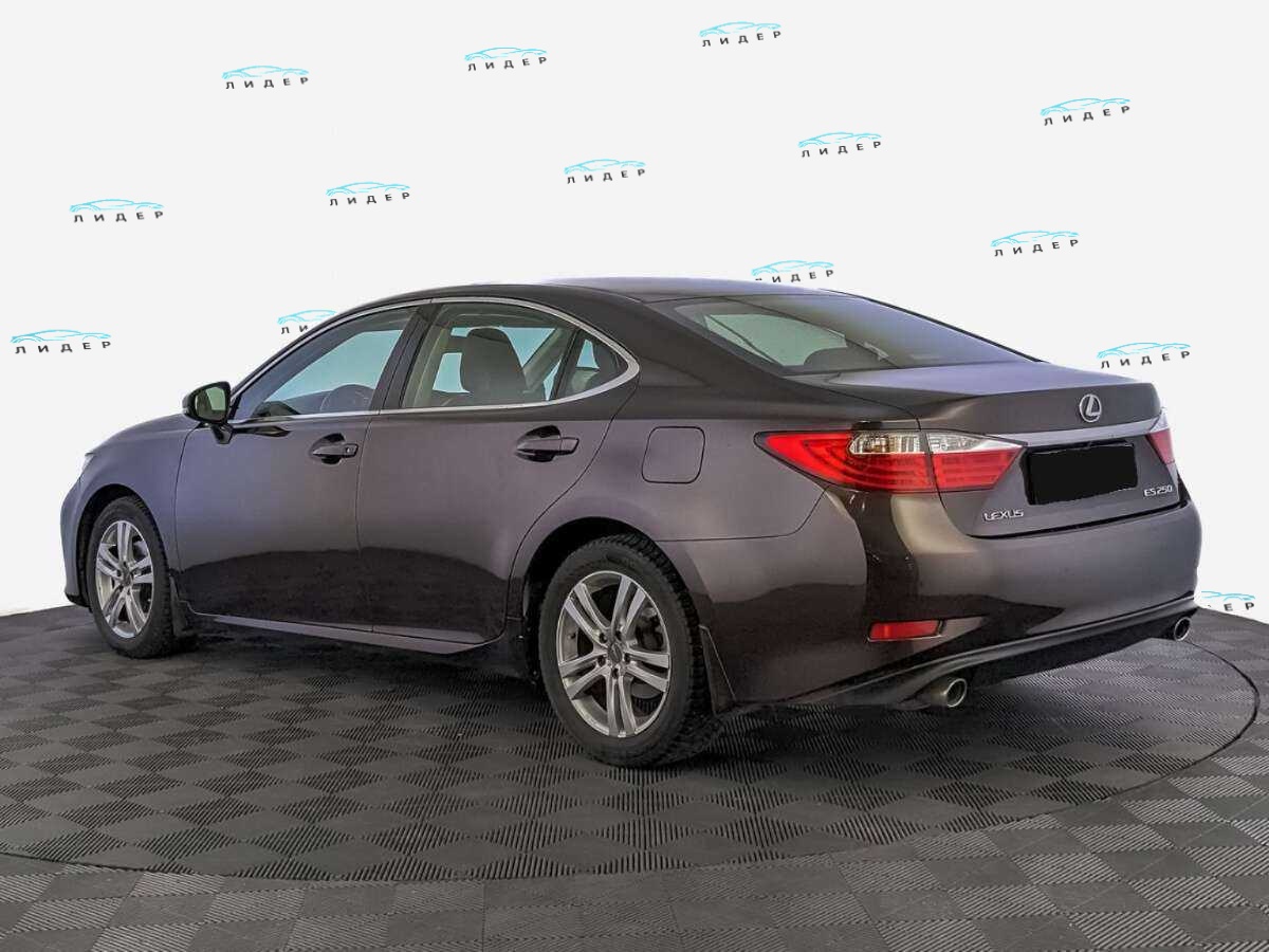 Б/У Лексус ЕС 2014 года. Фото: #6