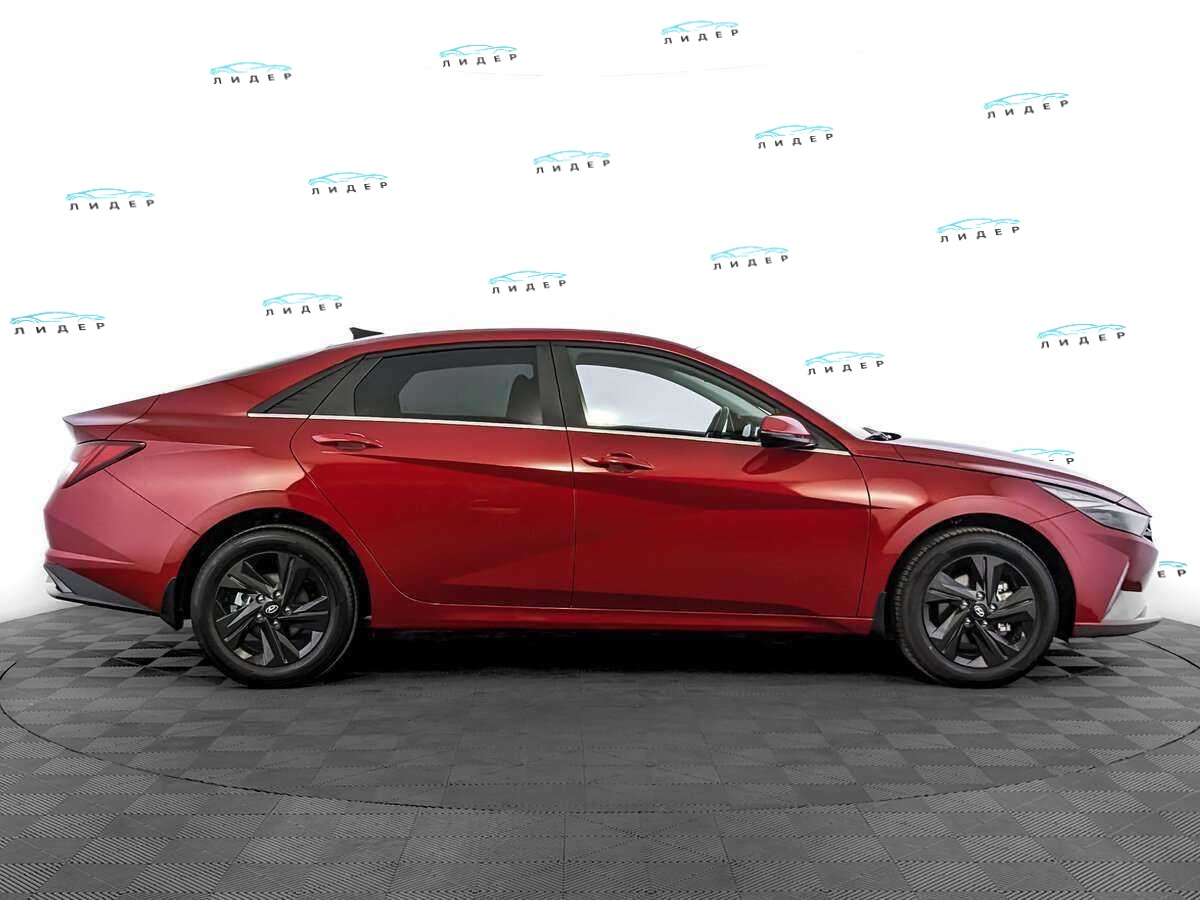 Б/У Хендай Елантра 2022 года. Фото: #3