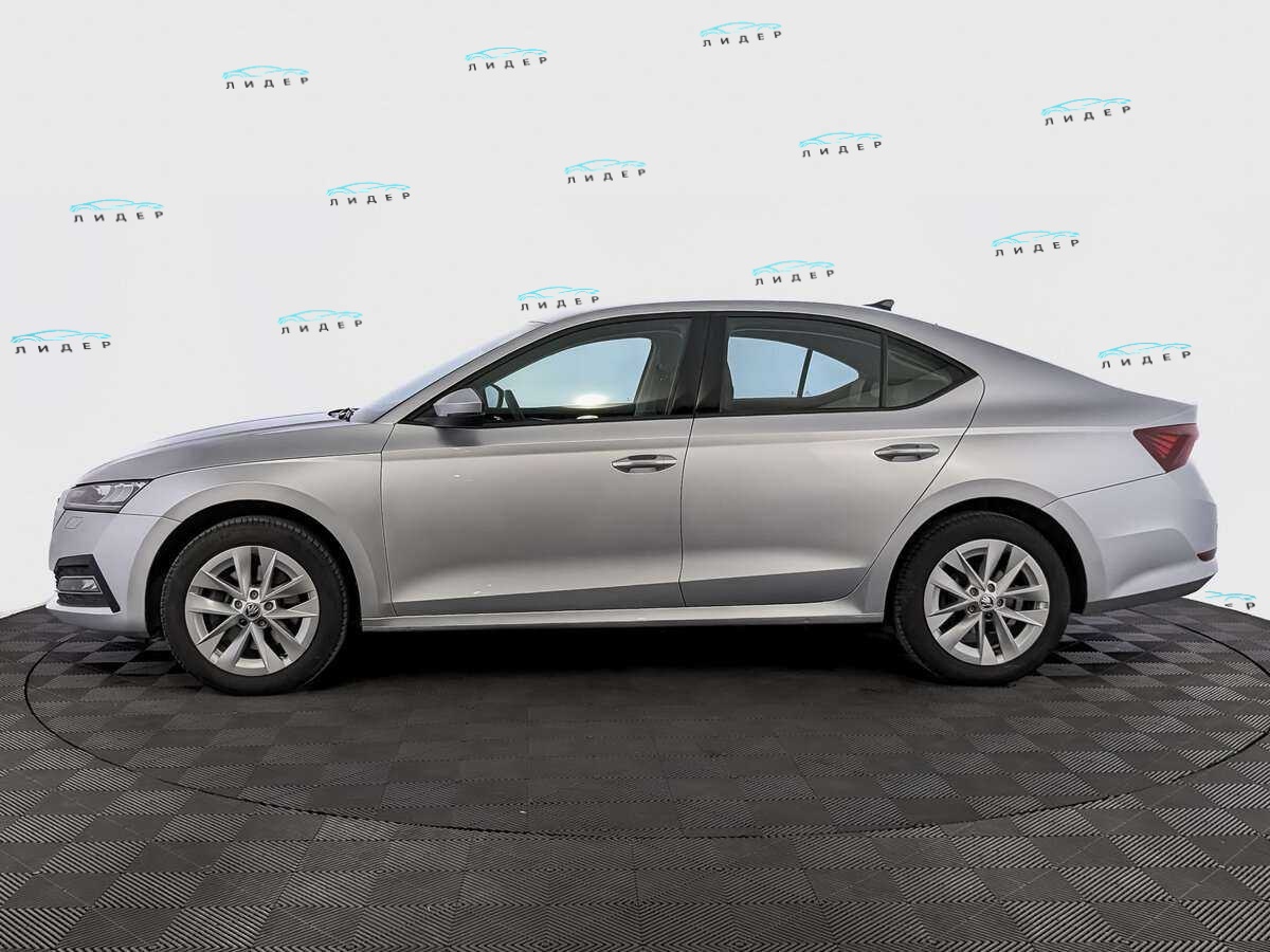 Б/У Шкода Октавия 2021 года. Фото: #6