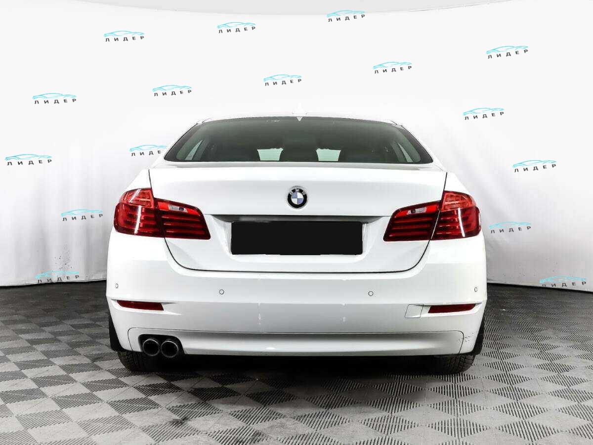 Б/У БМВ 5 серии 2015 года. Фото: #4