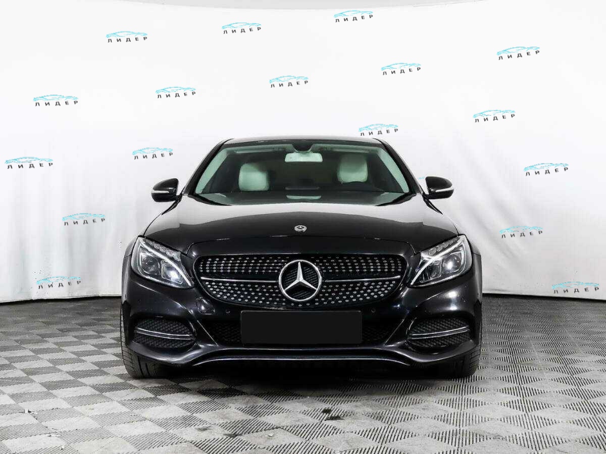 Б/У Мерседес-Бенц Ц-Класс 2014 года. Фото: #1