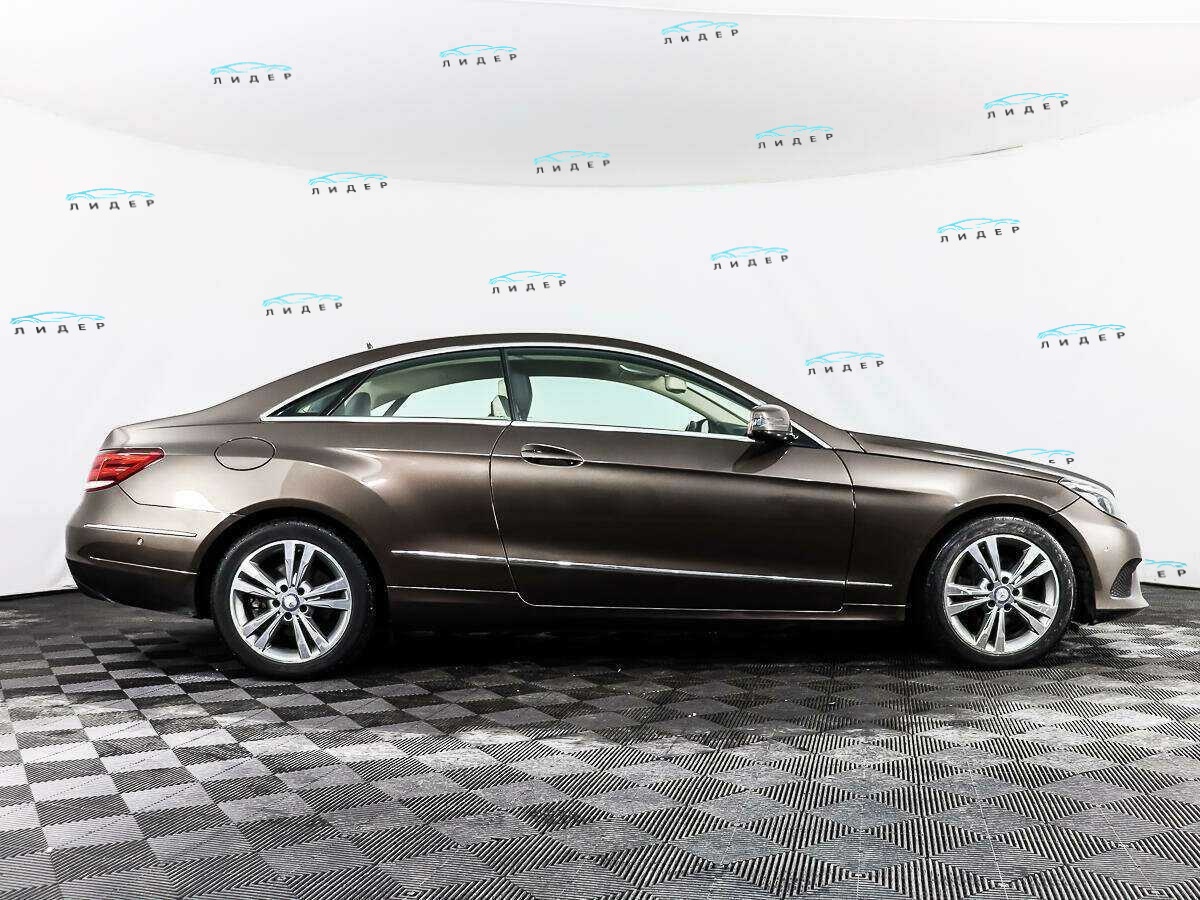 Б/У Мерседес-Бенц Е-Класс 2014 года. Фото: #3