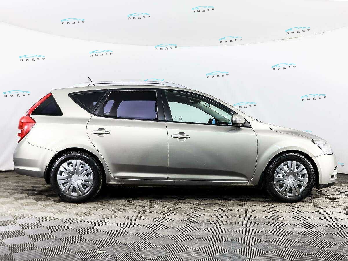 Б/У Киа Сид 2010 года. Фото: #3