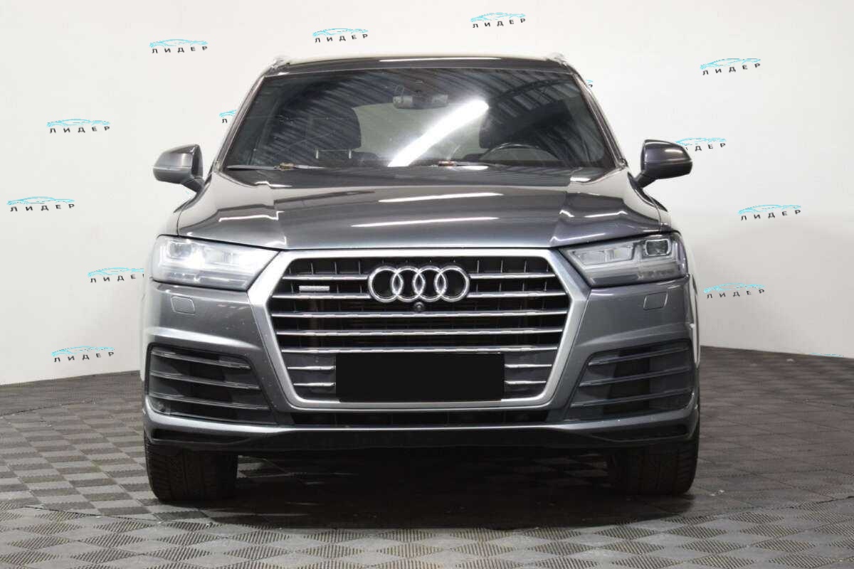 Б/У Ауди К7 2016 года. Фото: #1