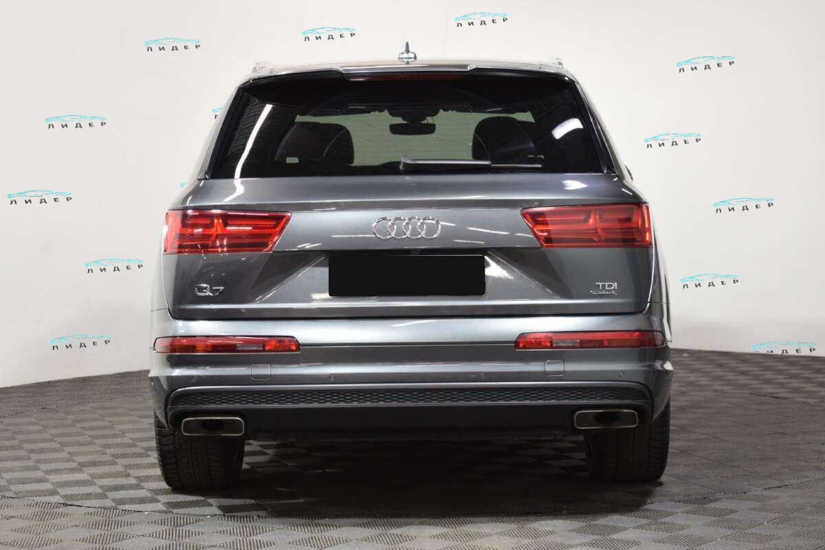 Б/У Ауди К7 2016 года. Фото: #4