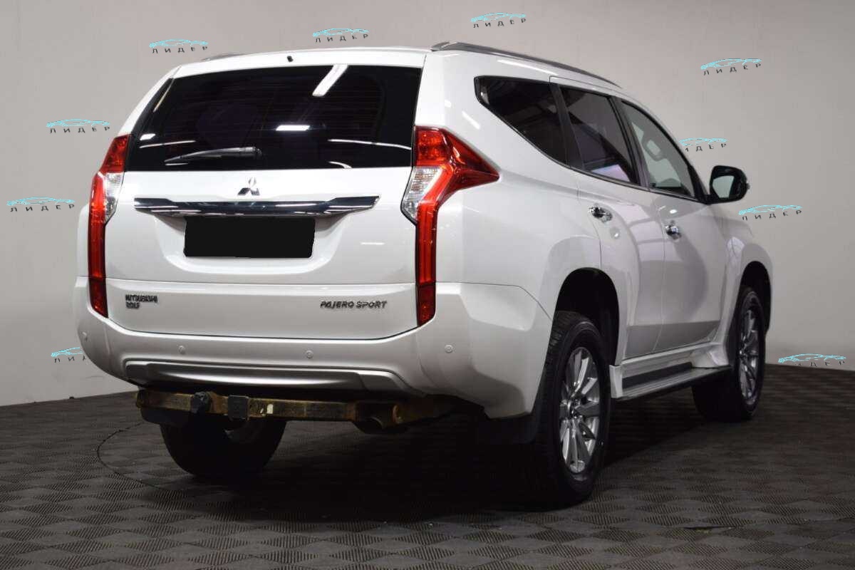 Б/У Митсубиши Паджеро Спорт 2019 года. Фото: #3