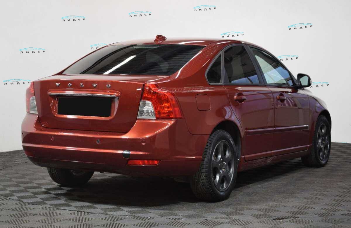 Б/У Вольво С40 2010 года. Фото: #2