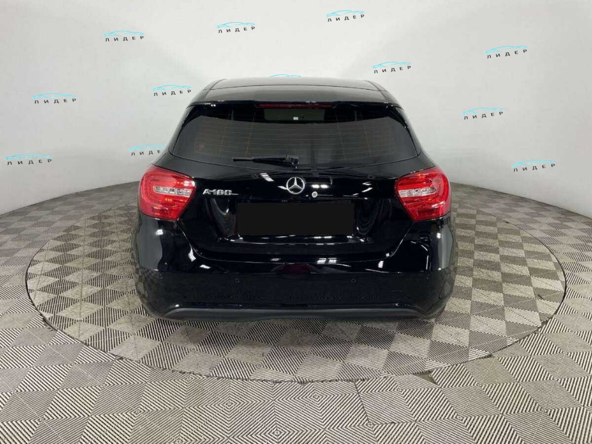 Б/У Мерседес-Бенц А-Класс 2014 года. Фото: #2