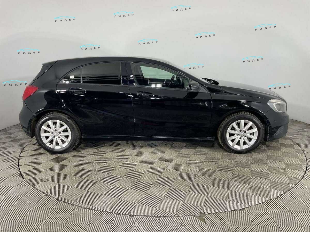 Б/У Мерседес-Бенц А-Класс 2014 года. Фото: #3