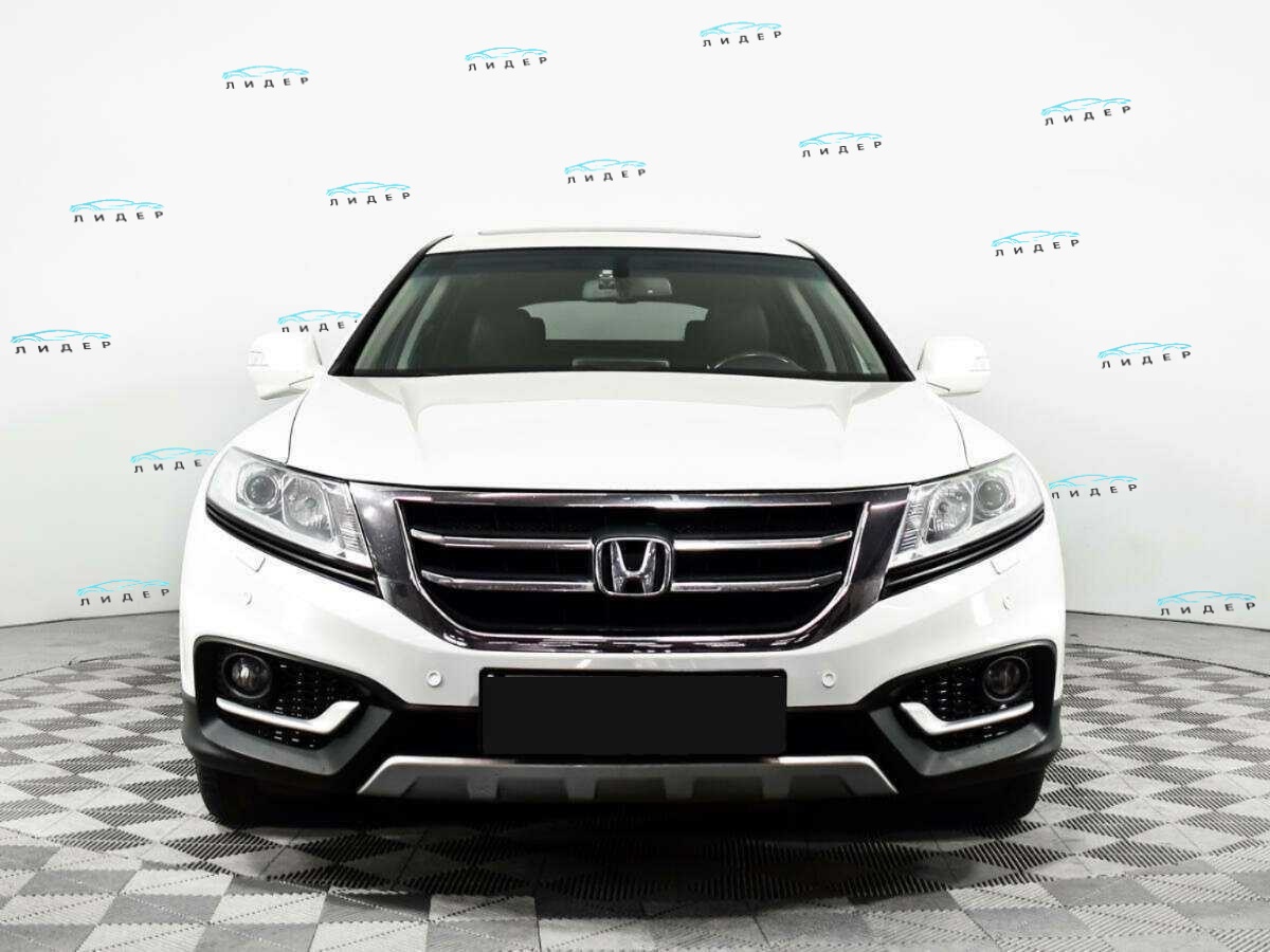 Б/У Хонда Кросстур 2014 года. Фото: #1