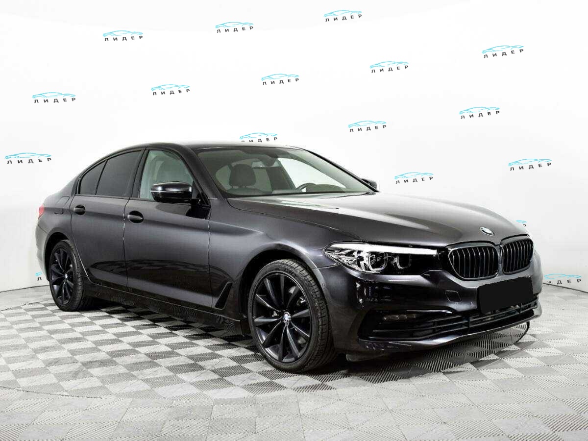 Б/У БМВ 5 серии 2019 года. Фото: #2